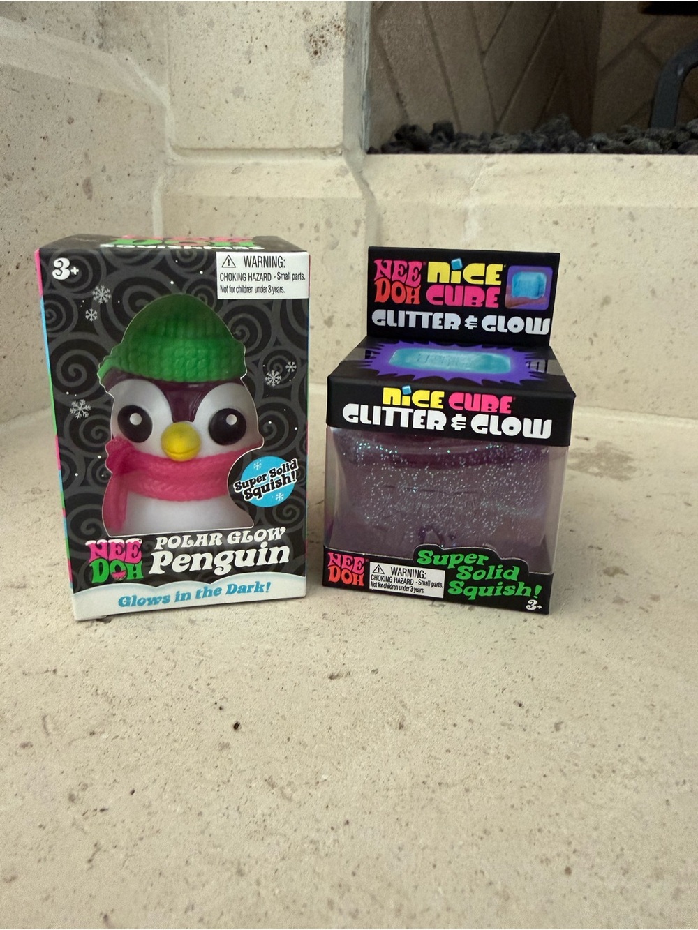 *NEW* NeeDoh Polar Glow Penguin and Glitter & Glow Cube